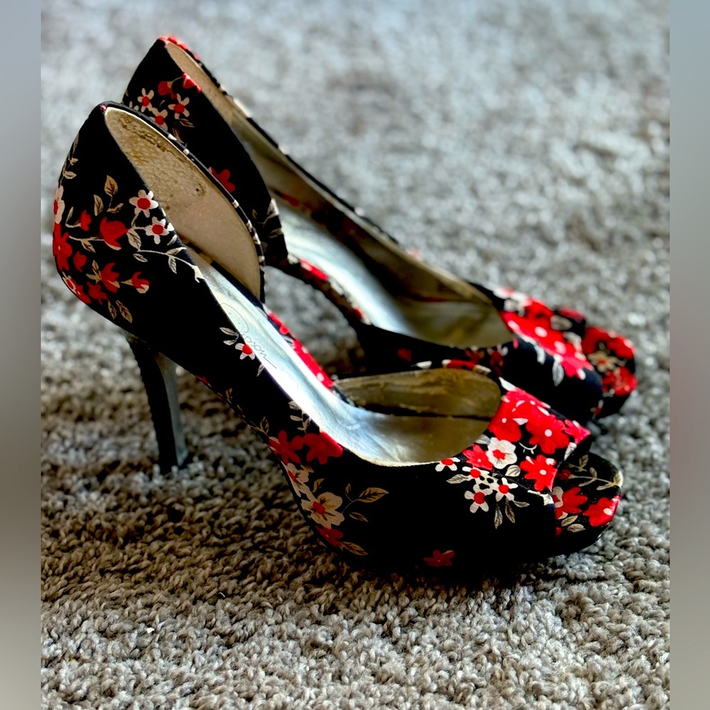 Jessica Simpson JS-Josette Majestic Red/French Florals Sz 7.5